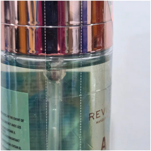 Revolution Aura Fix Aventurine Fixing Spray Makeup Setting Spray 2.87 fl oz - Picture 4 of 12